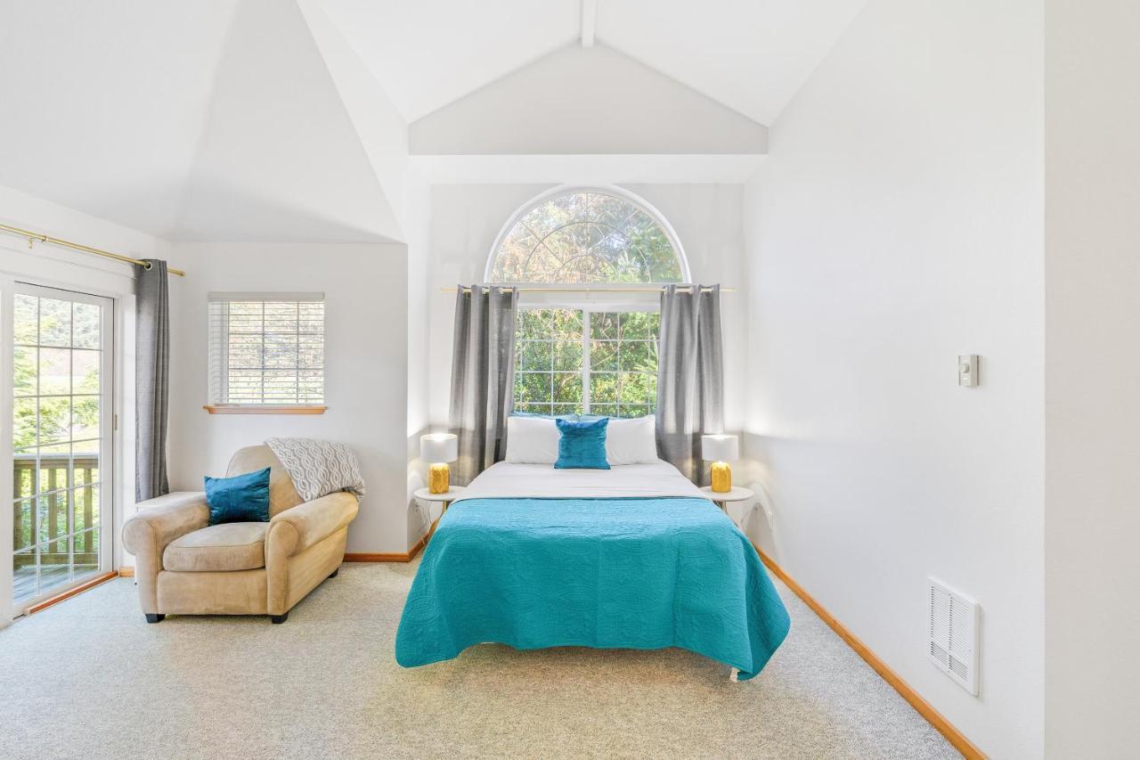 Cannon Beach Vibes, Steps To The Beach,Wifi,3 Full Bedroom En Suites With 3 Fireplaces,Near Downtown Екстериор снимка