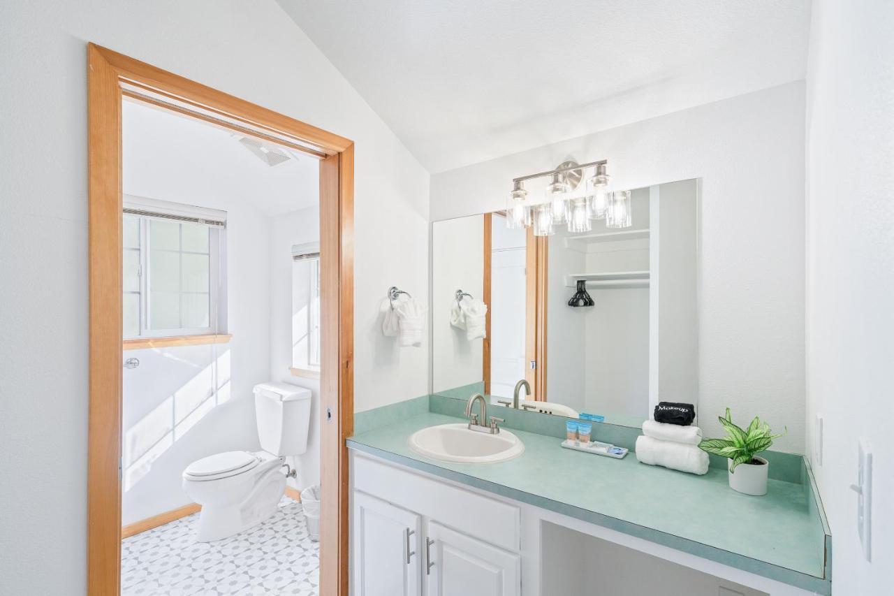 Cannon Beach Vibes, Steps To The Beach,Wifi,3 Full Bedroom En Suites With 3 Fireplaces,Near Downtown Екстериор снимка