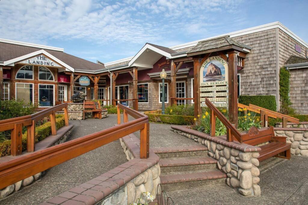 Cannon Beach Vibes, Steps To The Beach,Wifi,3 Full Bedroom En Suites With 3 Fireplaces,Near Downtown Екстериор снимка
